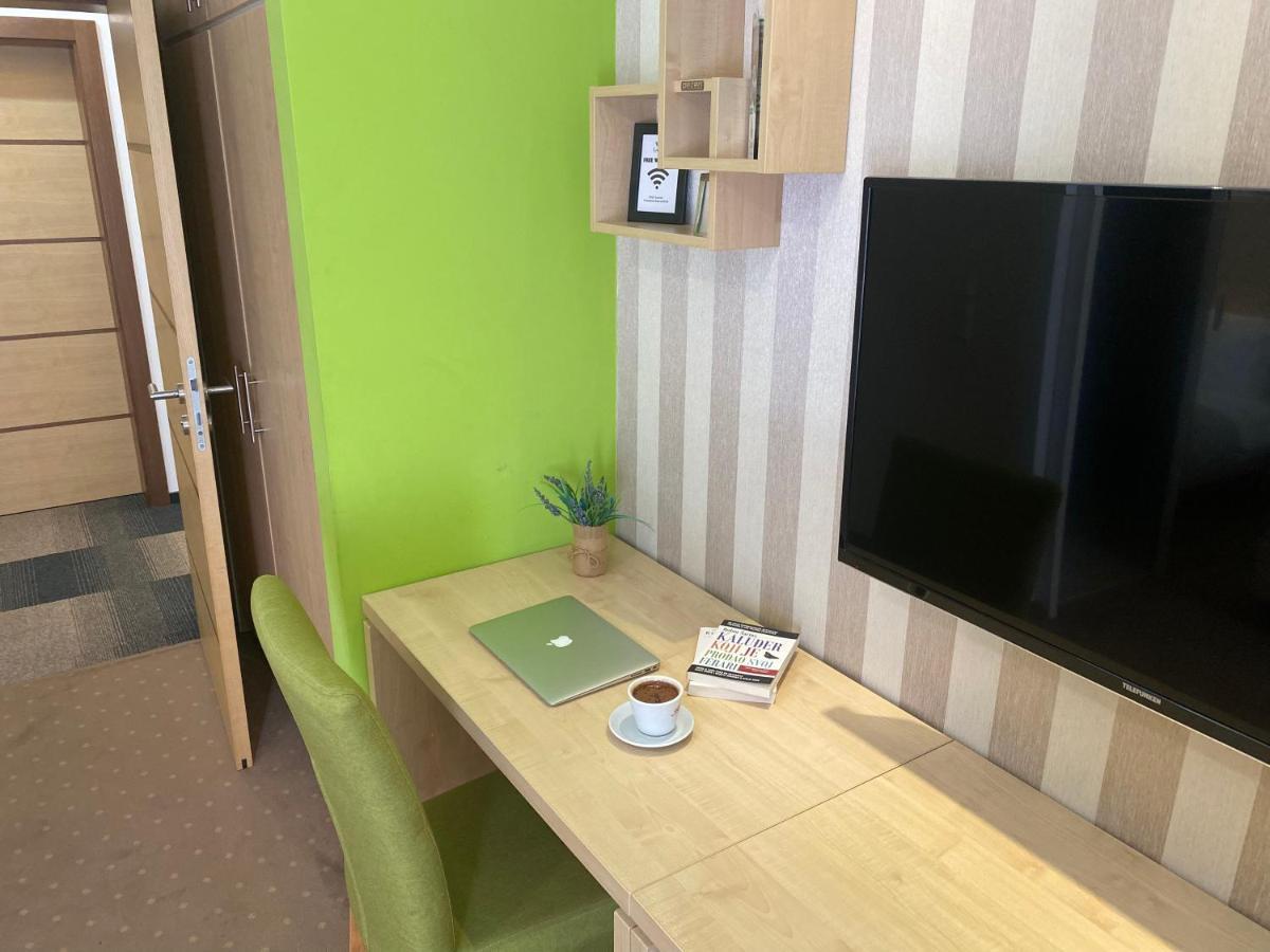 Laurus Motel Airport Tuzla Zivinice Ngoại thất bức ảnh