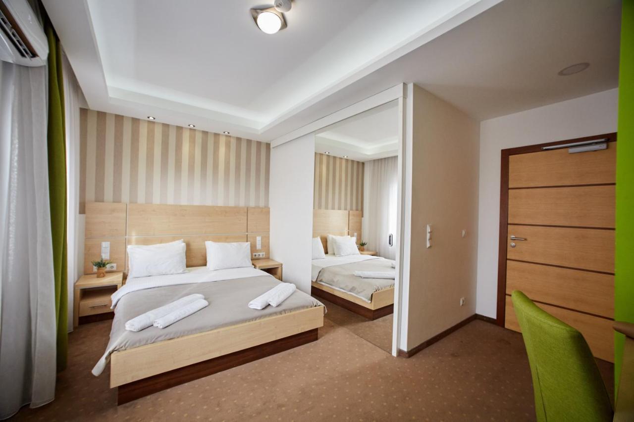 Laurus Motel Airport Tuzla Zivinice Ngoại thất bức ảnh