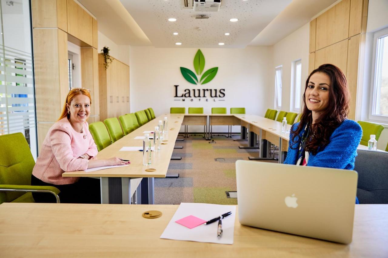 Laurus Motel Airport Tuzla Zivinice Ngoại thất bức ảnh