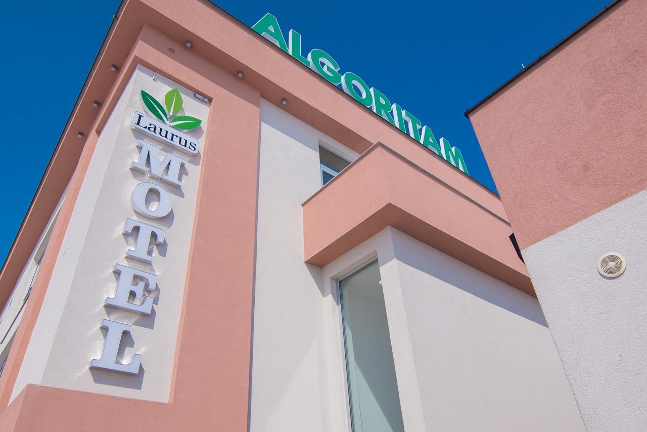 Laurus Motel Airport Tuzla Zivinice Ngoại thất bức ảnh